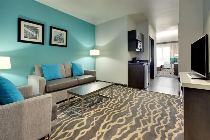 Express & Worth North - Northlake By Ihg 3*